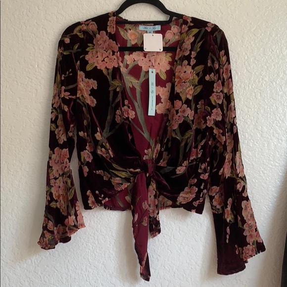 Tie Front Fall/Winter Top - Picture 1 of 5